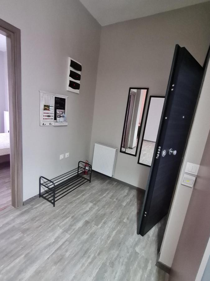 Trikala Easy Living B1 Kai B2公寓 外观 照片