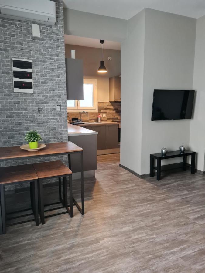 Trikala Easy Living B1 Kai B2公寓 外观 照片